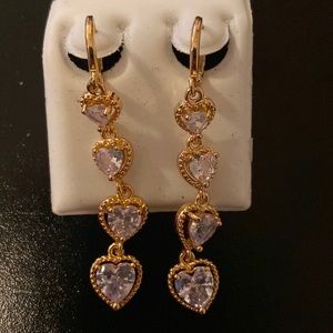 NWOT- 14k GOLD Plated Row of Hearts Earrings
